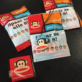 SUPER POCENI | Paul Frank obe&scaron;alnik / dangler v vrečki presenečenja (100 kos)