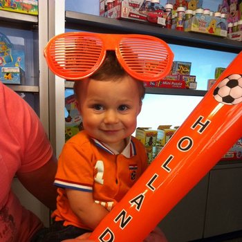 MEGA ORANŽNA OČALA SHUTTER SHADES (8 kos)