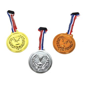 3-delni komplet medalj na kartonu (12 kos)