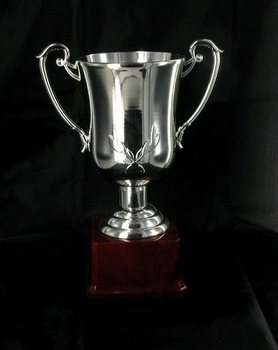 Srebrni Pokal Velik - Trofeja za Zmagovalce