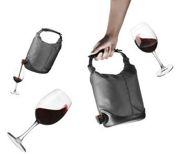 MENU - COOLCOAT BAGGY HLADILNA TORBA ZA VINO V ŠKATLI (1 kos)