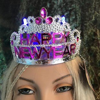 Krona HAPPY NEW YEAR z osvetlitvijo (10 kos)