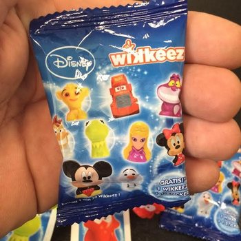 Disney Wikkeez Figurice + Nalepka v Blindbagu (300 kos)