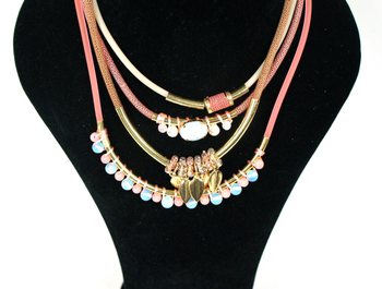 Elegantna 4-slojna ogrlica roza (1 kos)