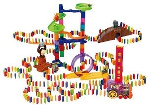 PLAYGO - Luksuzni Domino Set z Avtomatskim Vlakcem - 500 Delni