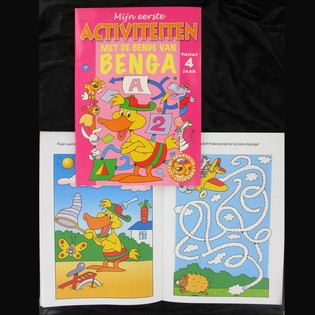 MOJA PRVA KNJIGA Z AKTIVNOSTMI (12 kos)