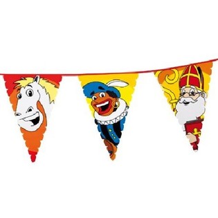 Velika Veriga z Zastavicami Sinterklaas in Piet 6 m (13 kos)