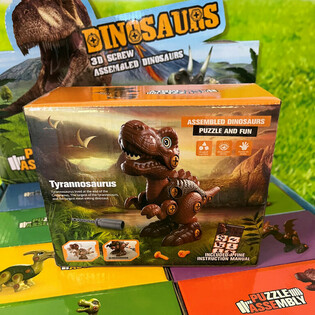 3D Dinosaur Set za Sestavljanje v Darilni Škatli - Display (8 kos.)
