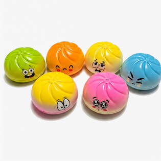 RAGE - Squishy Dumplings VELIK (Mere 9 x 9 x 4 cm) - Viral 2026 Fidget Toy - Z ZGORNJIM KARTONOM (24 kos)